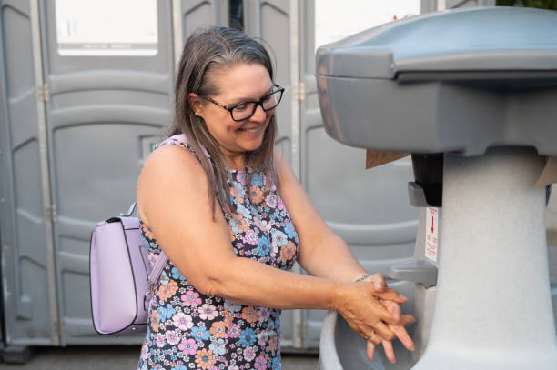 Best Porta potty delivery and setup  in South Wenatchee, WA
